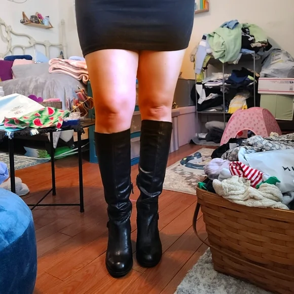 Franco Sarto black leather knee-high riding boots with buckles, size 6.5. - Picture 3 of 7